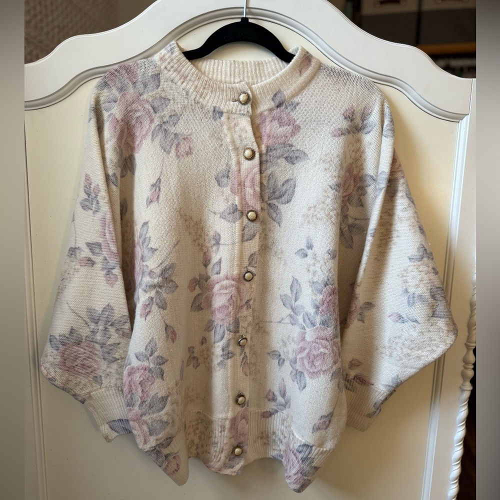 Vintage Floral Button-Up Cottage-Core Cardigan